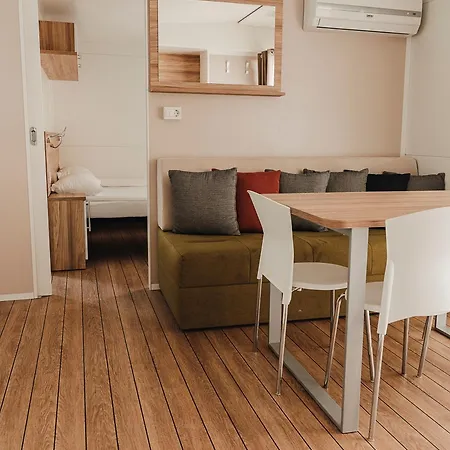 Kamp alanı Porto Elea Camping & *
