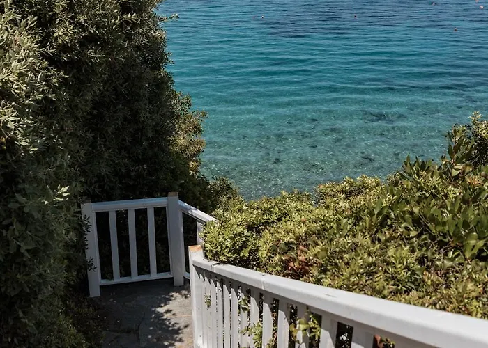 Porto Elea & Camping Metokhion Zografou